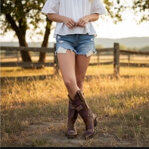 Brown Cowboy Boots with Embroidered Design